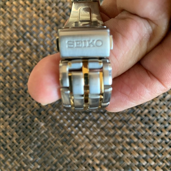 Men Watch - Picture 5 of 9